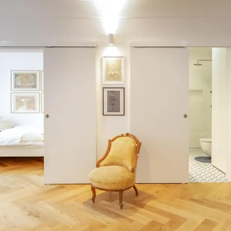 Stylish In Historical Center Appartement